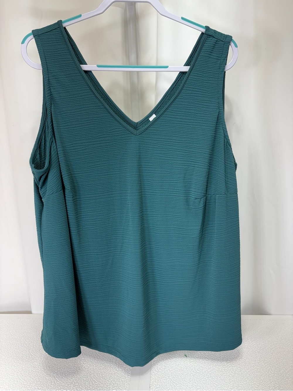 Lane Bryant Teal V-Neck Textured Tank 3976
